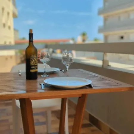 Front De Avec Terrasse Et Parking Saint-Cyprien (Pyrenees-Orientales)